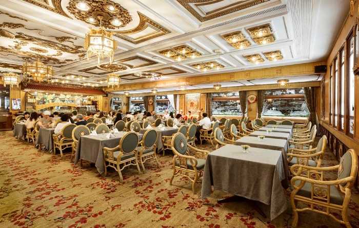 womenlifeHoa Mai Restaurant 3