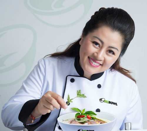 womenlifeBig Bowl ambassador Tịnh Hải