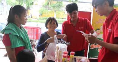 wNgười tiêu dùng hào hứng tham gia các hoạt động 7 Bữa Sáng 2