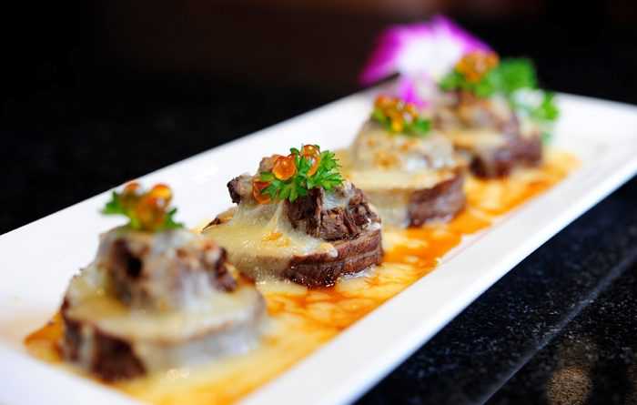 wKissho Roast US beef with melted cheese