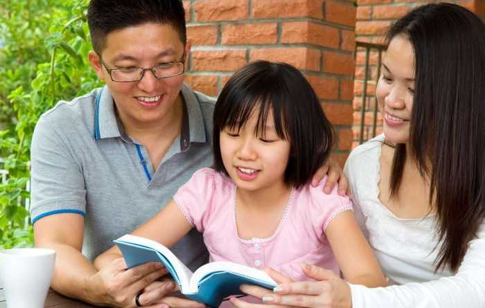 w5 sai lam thuong gap cua cha me khi giup con hoc tieng anh a2