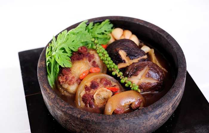 wCCNH Hearty Oxtail Soup