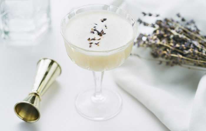 5 Caravelle Saigon Giờ Cocktail