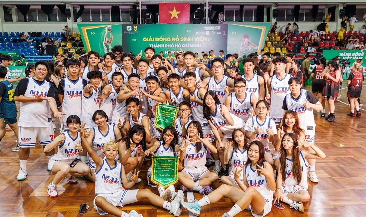 Không chỉ các bạn trai nhiều bạn gái cũng lựa chọn theo đuổi đam mê bóng rổ