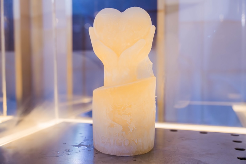 Chính thức mở cổng bình chọn trực tuyến cho giải thưởng “Vinh Danh Người Truyền Lửa” 4 Bo suu tap Vien Da Bieu Tuong duoc lam tu bia Sai Gon dai dien cho 6 linh vuc cua giai thuong 2