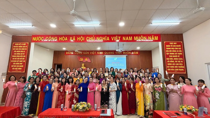 Nu Skin Việt Nam trao tặng 4.500 sản phẩm chăm sóc sức khỏe cho phụ nữ có hoàn cảnh khó khăn sau bão lũ 7 Hinh 6 Hoat dong nay the hien cam ket lau dai cua Nu Skin voi tinh than Force For Good – lam vi nhung dieu tot dep tai Viet Nam va gan 50 thi truong khac tren toan cau