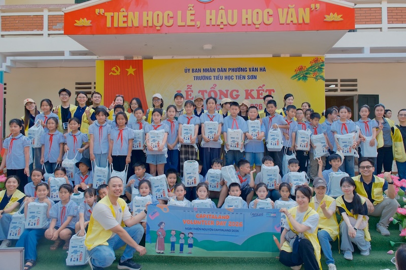 CapitaLand Development trao tặng dụng cụ học tập cho hơn 2.000 học sinh tại năm điểm trường khắp Việt Nam 3 Anh 1