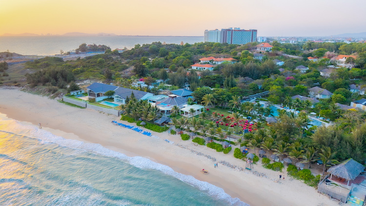 Fleur De Lys Hotels & Resorts chào hè rực rỡ với nhiều chương trình hấp dẫn 1 fleur de lys resort spa long hai 1