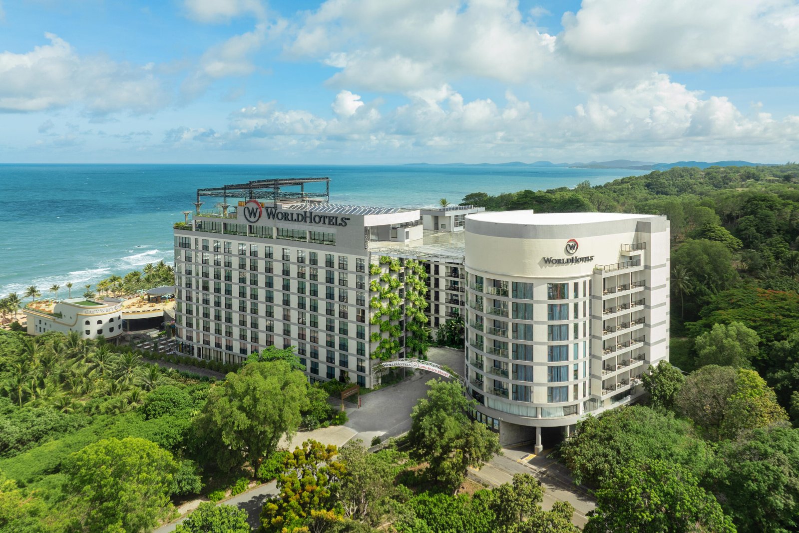 WorldHotels Long Beach Resort Phú Quốc chào đón mùa hoàng hôn với trải nghiệm nghỉ dưỡng 24 giờ Ultra All-Inclusive 3 1. WHLBRPQ Hero Image scaled